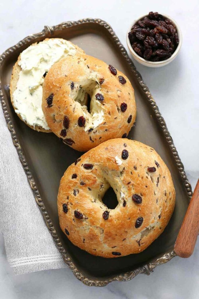 Vegan Bagels with Pesto Cream Cheese