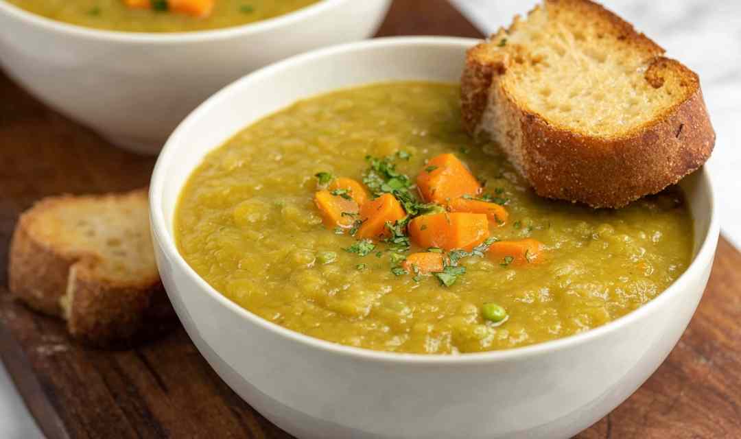 Slow Cooker Split Pea Soup