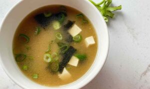 Miso soup without dashi