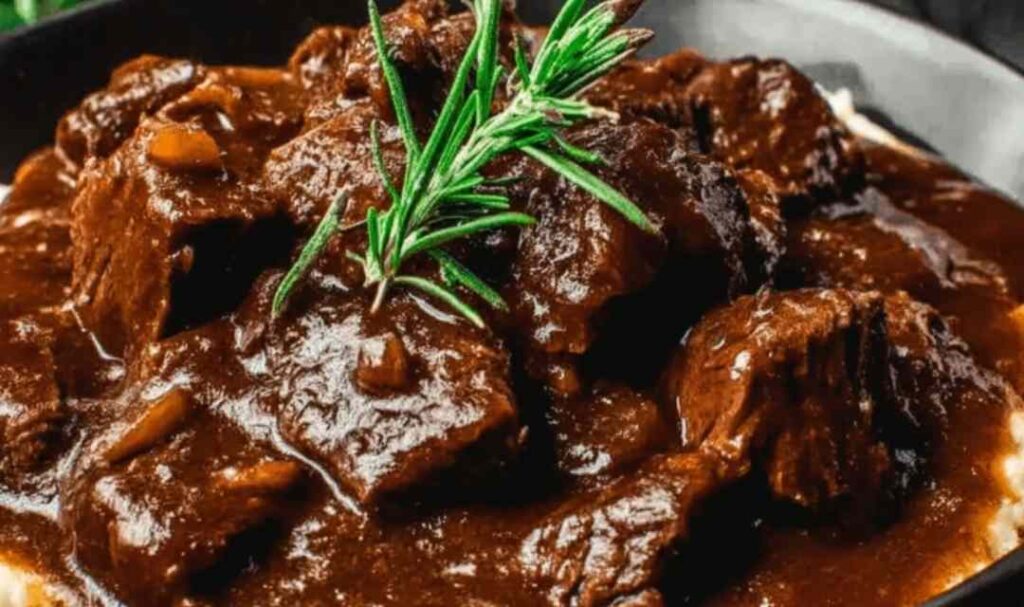 Slow Cooker Beef Manhattan