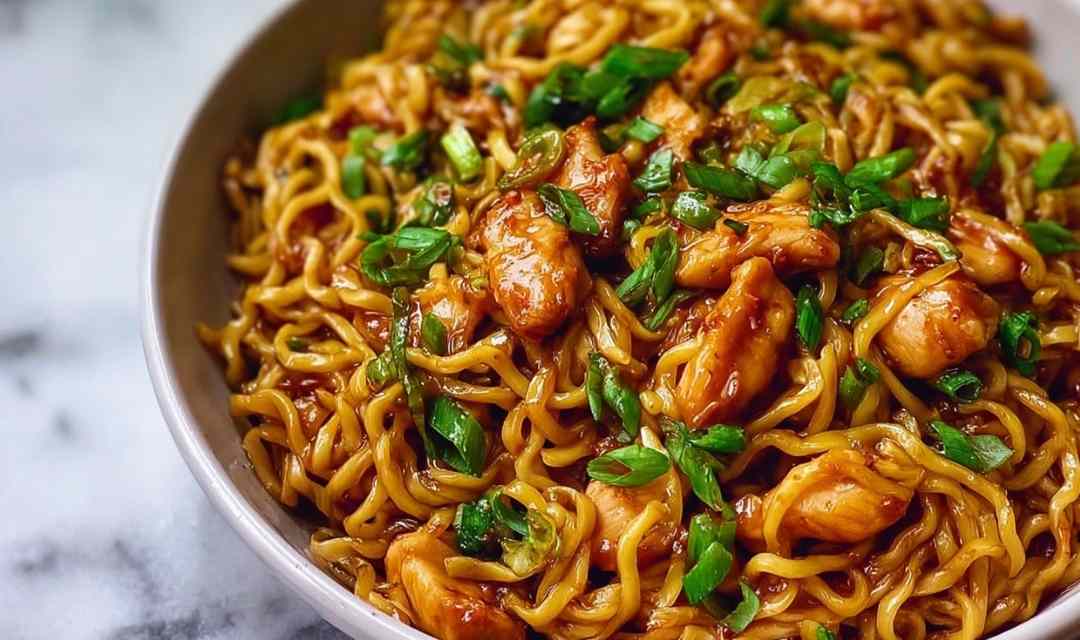 Sticky Garlic Chicken Noodles