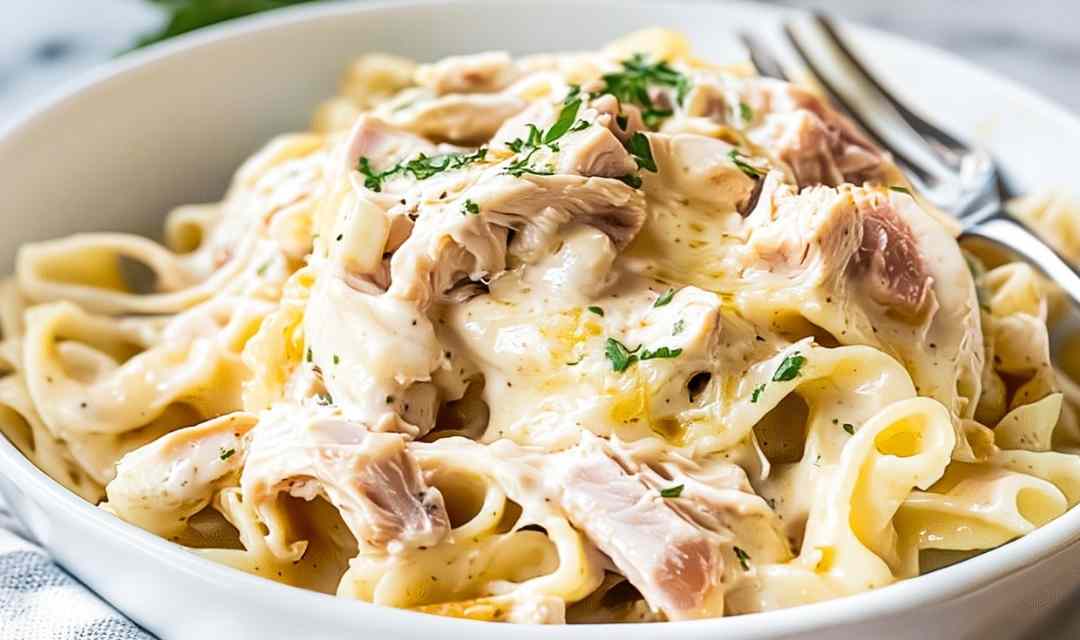 Slow Cooker Chicken Cordon Bleu Pasta