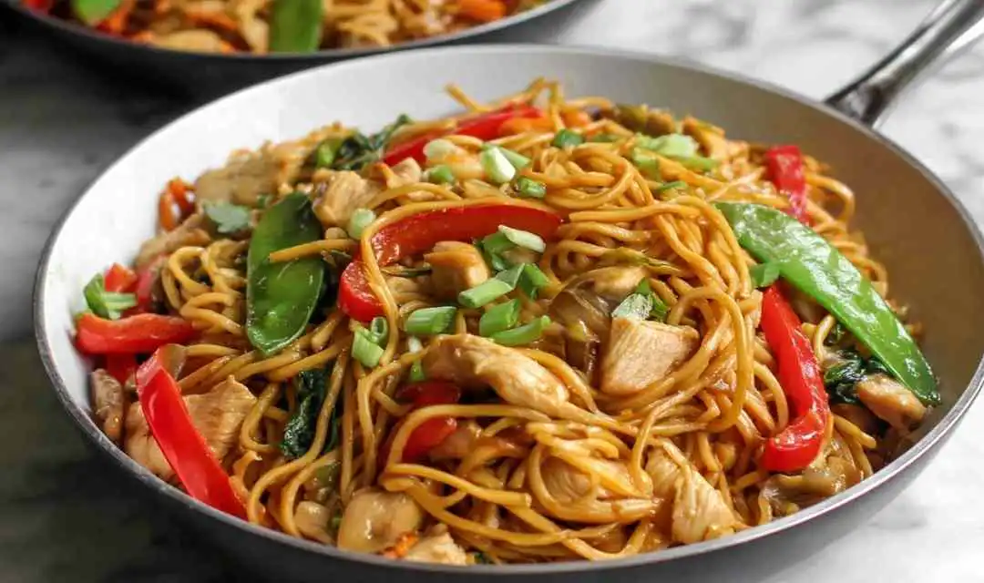 Chicken Lo Mein